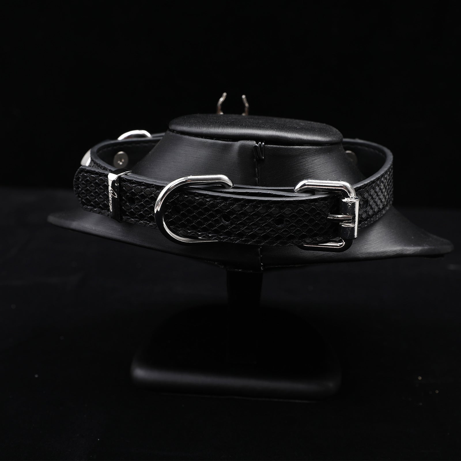 AllSparkling [CHROMATIC] Spider Choker